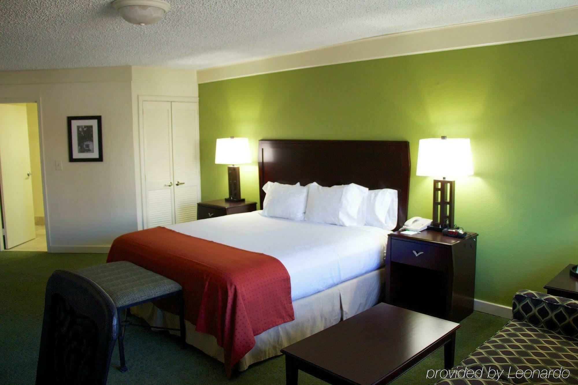 Holiday Inn Athens - University Area Екстериор снимка