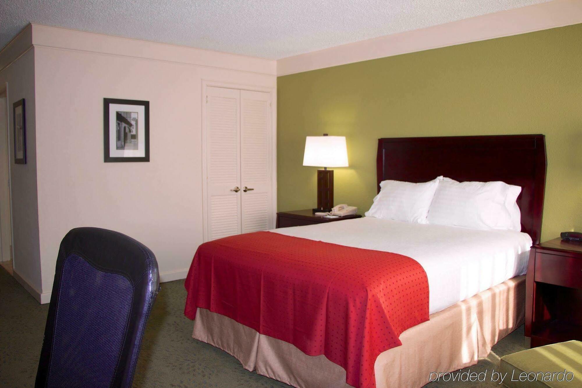 Holiday Inn Athens - University Area Екстериор снимка