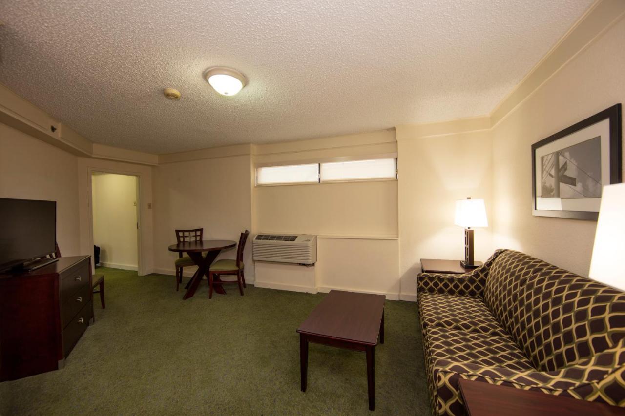 Holiday Inn Athens - University Area Екстериор снимка